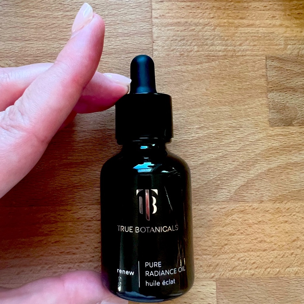 True Botanicals Renew Pure Radiance Oil